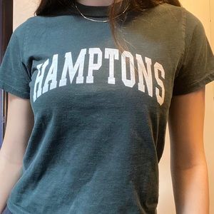 Brandy Melville hamptons t shirt